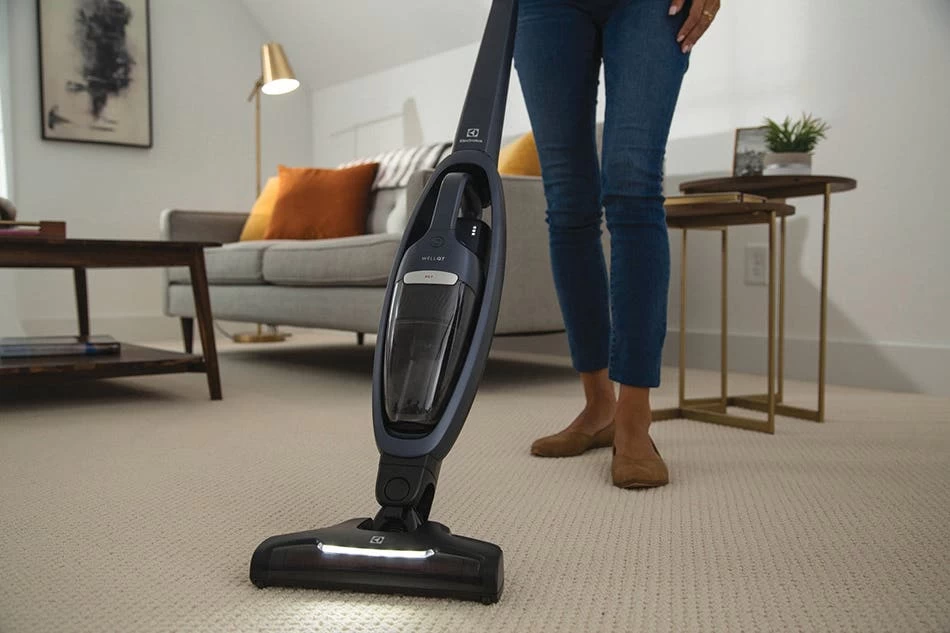 Electrolux WellQ7 Cordless 2-in-1 Pet Stick Vacuum - Indigo Blue (EHVS35P2AI) 7 Electrolux WellQ7 Cordless 2-in-1 Pet Stick Vacuum - Indigo Blue (EHVS35P2AI) - Image 5